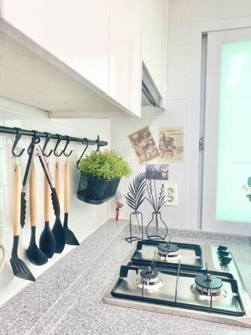 아파트 Sosom #convenient Traffic #adjacent To The Center *